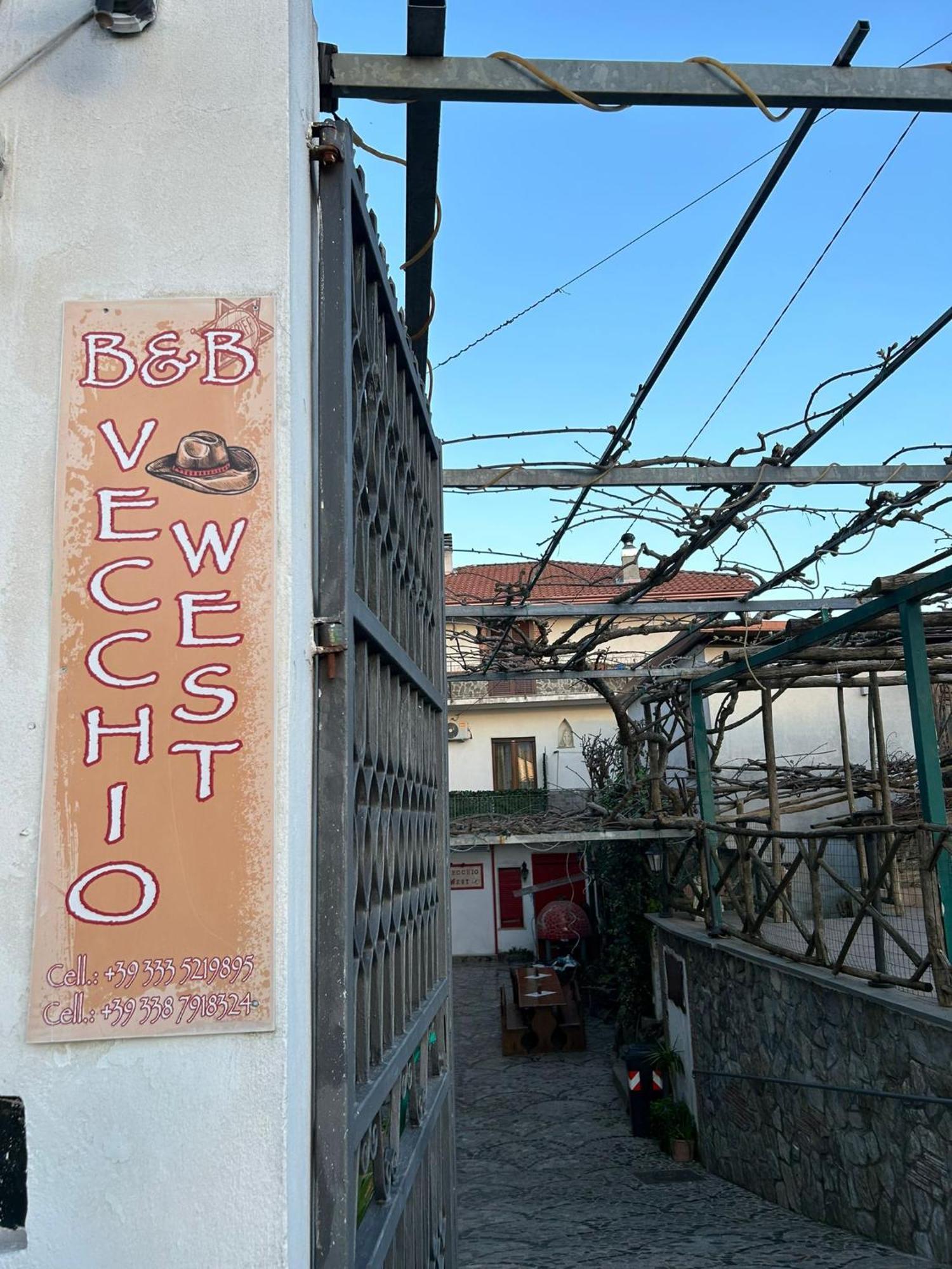 Vecchio West Bed & Breakfast Agerola Exterior photo